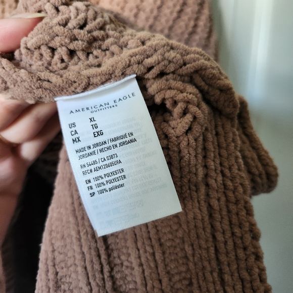 American Eagle Chenille Oversized Sweater - Picture 7 of 7